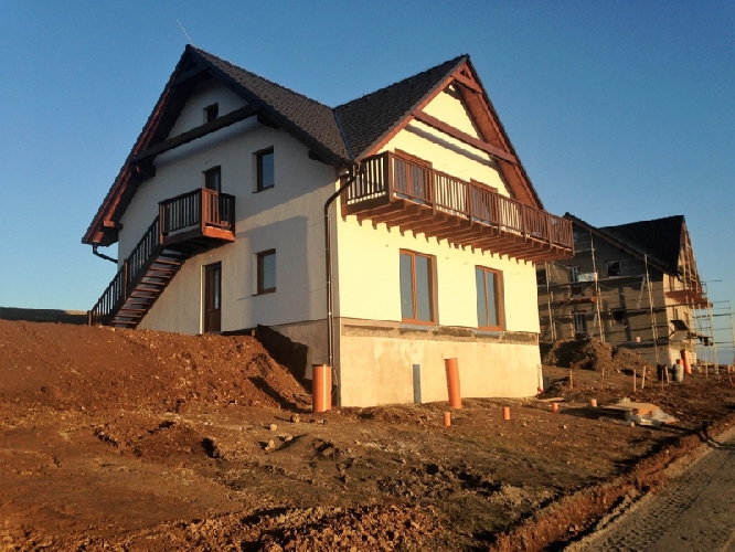 Neathouses dřevostavby